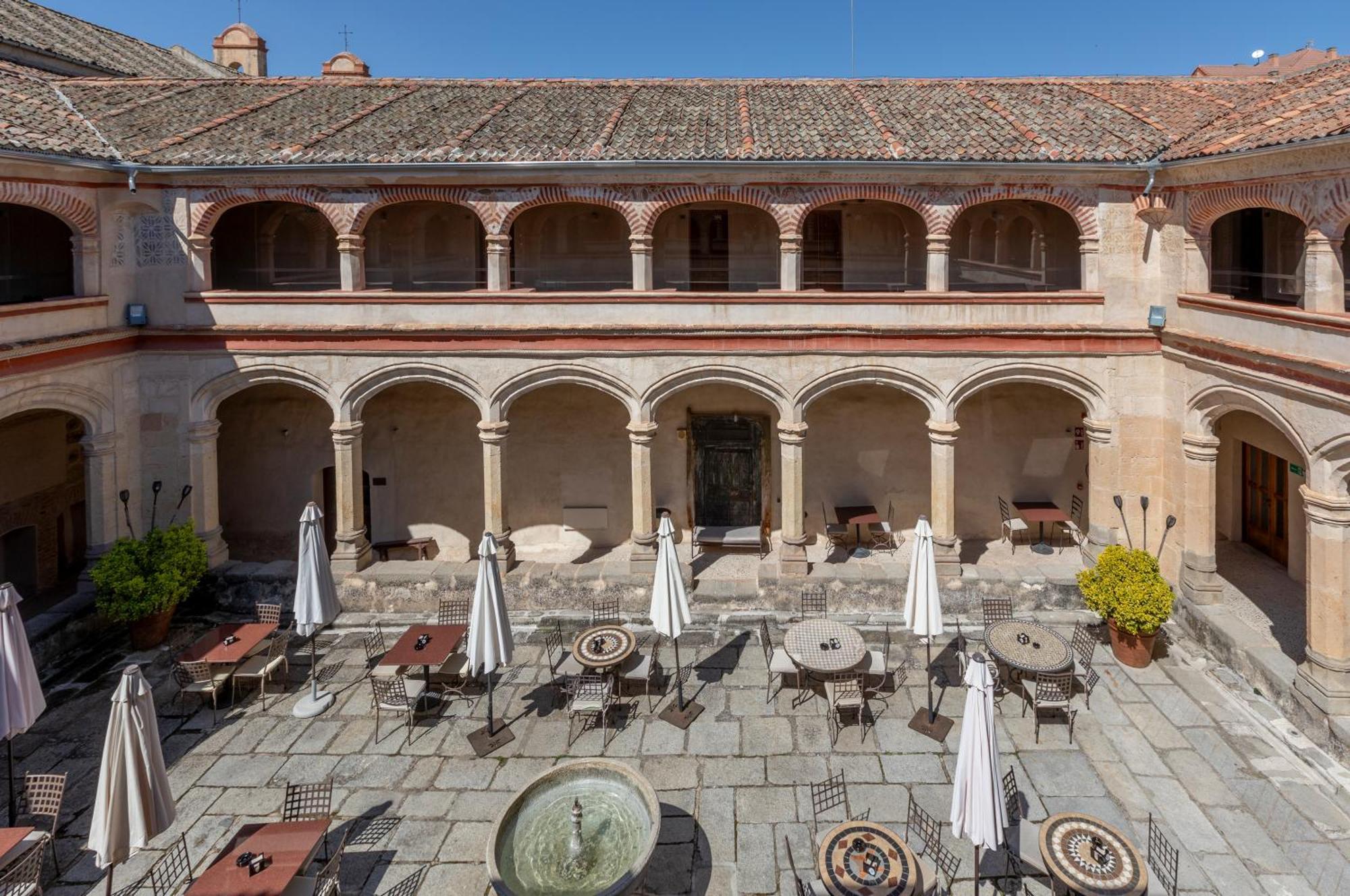 Hotel San Antonio El Real 4*
