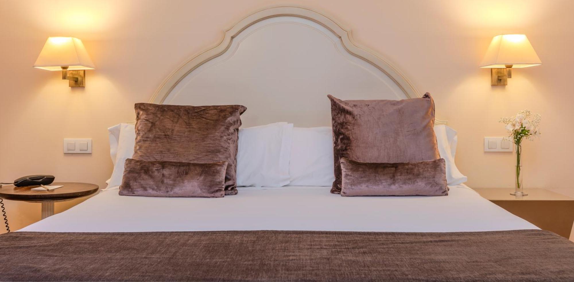 Hotel San Antonio El Real 4*